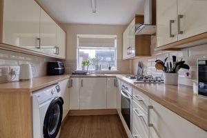 Kitchen- click for photo gallery